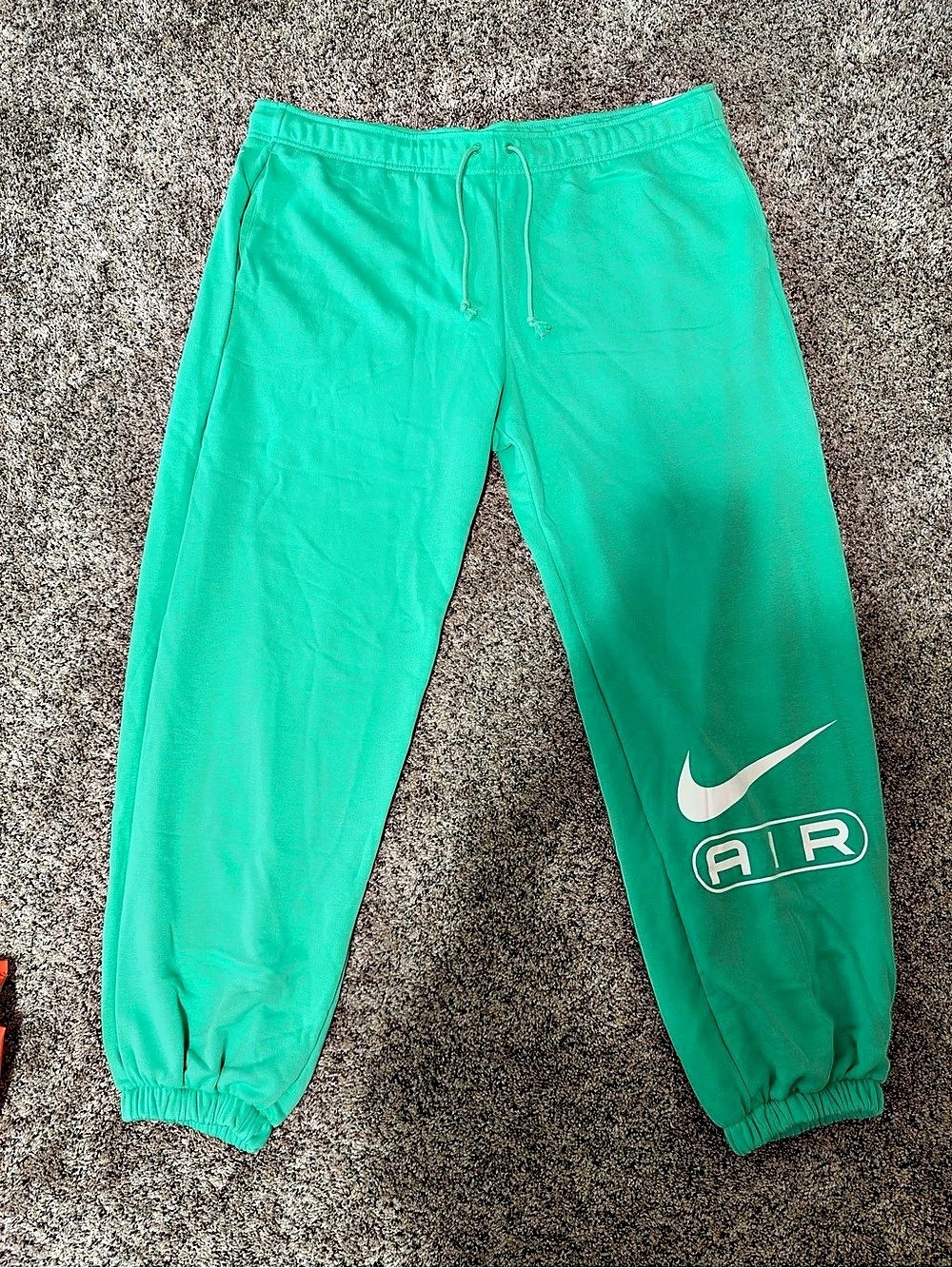 Nike Air joggers Mid Rise Full Length Green XXL NWT